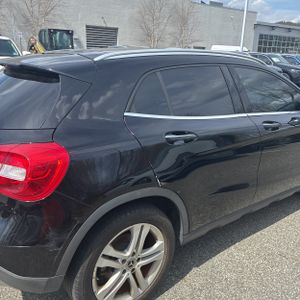 MERCEDES-BENZ GLA - 9