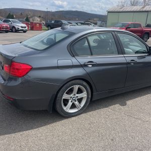 BMW 320I XDRIVE - 9