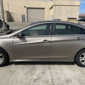 HYUNDAI SONATA GLS - 4