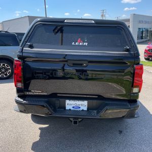 CHEVROLET COLORADO - 4