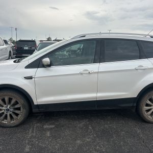 FORD ESCAPE TITANIUM - 4