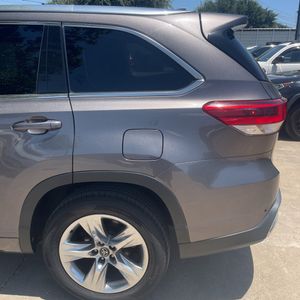 صورة مصغرة 60 لـ 2017 Toyota HIGHLANDER LIMITED