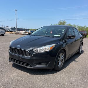 FORD FOCUS SE - 1