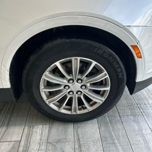 2017 Cadillac XT5 LUXURY — фото 18