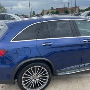 MERCEDES-BENZ GLC AMG - 9