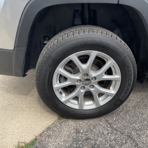 2017 JEEP CHEROKEE LATITUDE — миниатюра 18
