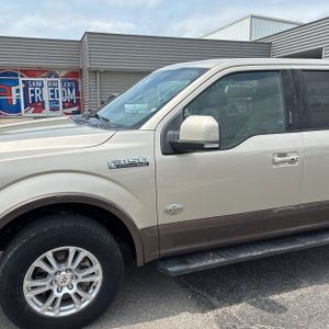 FORD F-150 KING RANCH - 2