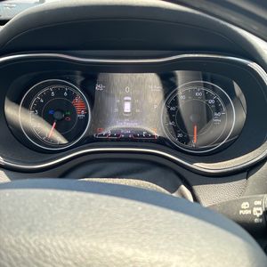 صورة مصغرة 41 لـ 2019 JEEP CHEROKEE OVERLAND