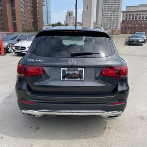 MERCEDES-BENZ GLC - 7