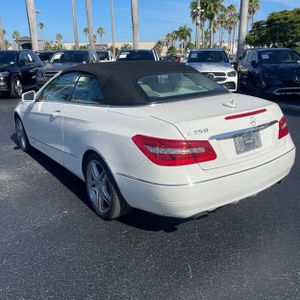 MERCEDES-BENZ E-CLASS - 5