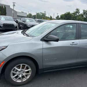 صورة 2 لـ 2024 Chevrolet EQUINOX LS