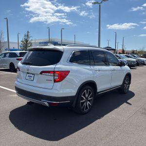 HONDA PILOT TOURING W/REAR CAPTAIN'S CHAIRS - 8