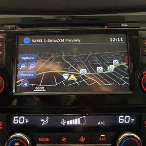 2015 Nissan ROGUE SL 照片 38