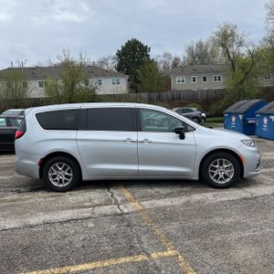 CHRYSLER PACIFICA TOURING L - 10