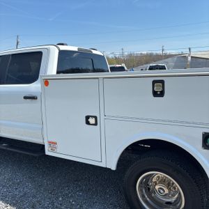 FORD F-350 SUPER DUTY XL - 6