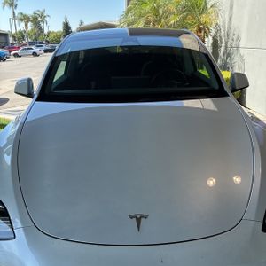 TESLA MODEL Y LONG RANGE - 9