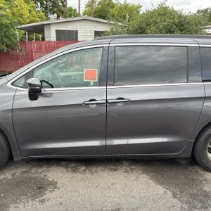 CHRYSLER PACIFICA TOURING - 4