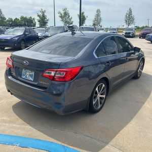 SUBARU LEGACY 2.5I LIMITED - 8