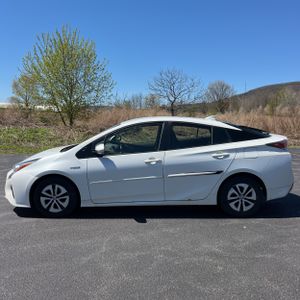 TOYOTA PRIUS - 3