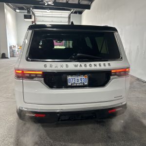 JEEP GRAND WAGONEER L SERIES III - 7