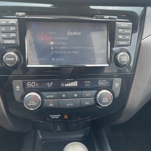 2016 Nissan ROGUE SV — миниатюра 36