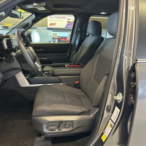 صورة مصغرة 32 لـ 2026 Toyota SEQUOIA SR5