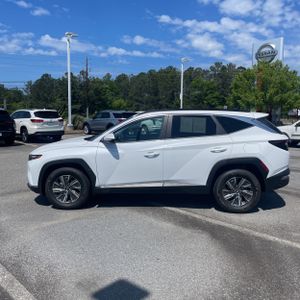 HYUNDAI TUCSON HYBRID BLUE - 3