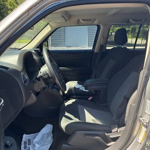 2017 JEEP PATRIOT LATITUDE — миниатюра 32