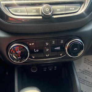 2022 Chevrolet TRAILBLAZER LT — миниатюра 37