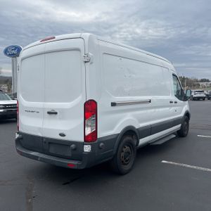 FORD TRANSIT 150 - 8