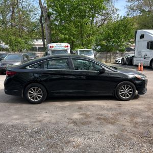 HYUNDAI SONATA SE - 10