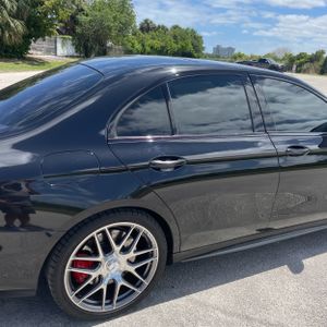 MERCEDES-BENZ E-CLASS AMG - 9