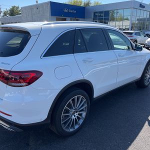 MERCEDES-BENZ GLC - 9
