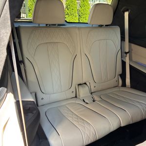 صورة 38 لـ 2021 BMW X7 M50I
