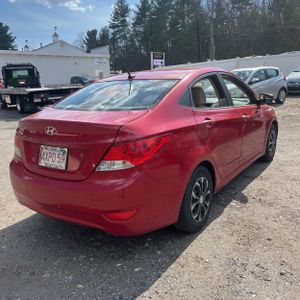 HYUNDAI ACCENT GLS - 8