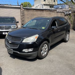 CHEVROLET TRAVERSE LT - 1