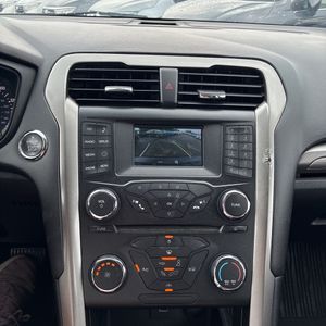 2018 FORD FUSION SE thumbnail 38