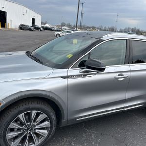 LINCOLN CORSAIR RESERVE - 2