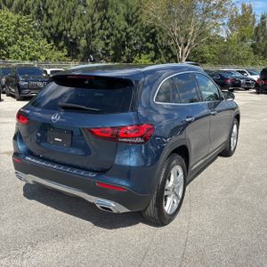 Mercedes-Benz GLA 250 - 8