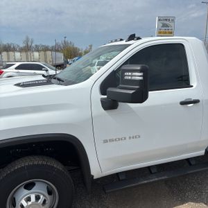 CHEVROLET SILVERADO 3500HD WORK TRUCK - 2