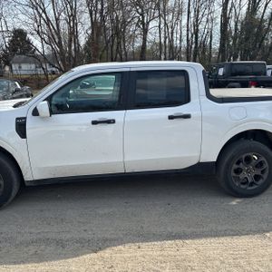 FORD MAVERICK XLT - 4