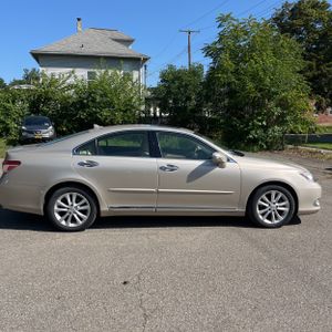 2011 Lexus ES 350 BASE — фото 10