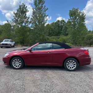 صورة 3 لـ 2011 Chrysler 200 TOURING