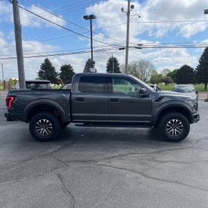 FORD F-150 RAPTOR - 10