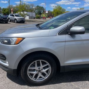 FORD EDGE SEL - 2