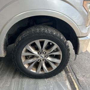 2017 FORD F-150 LARIAT — миниатюра 18