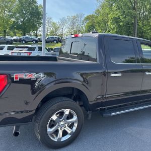 FORD F-150 LARIAT - 9