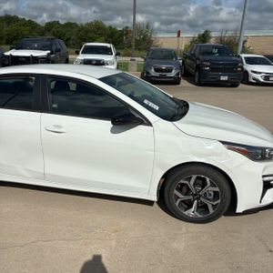 2021 KIA FORTE LXS thumbnail 13