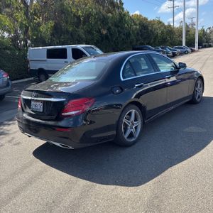 MERCEDES-BENZ E-CLASS - 8