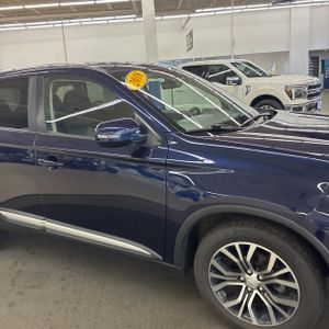2018 Mitsubishi OUTLANDER SE — миниатюра 13